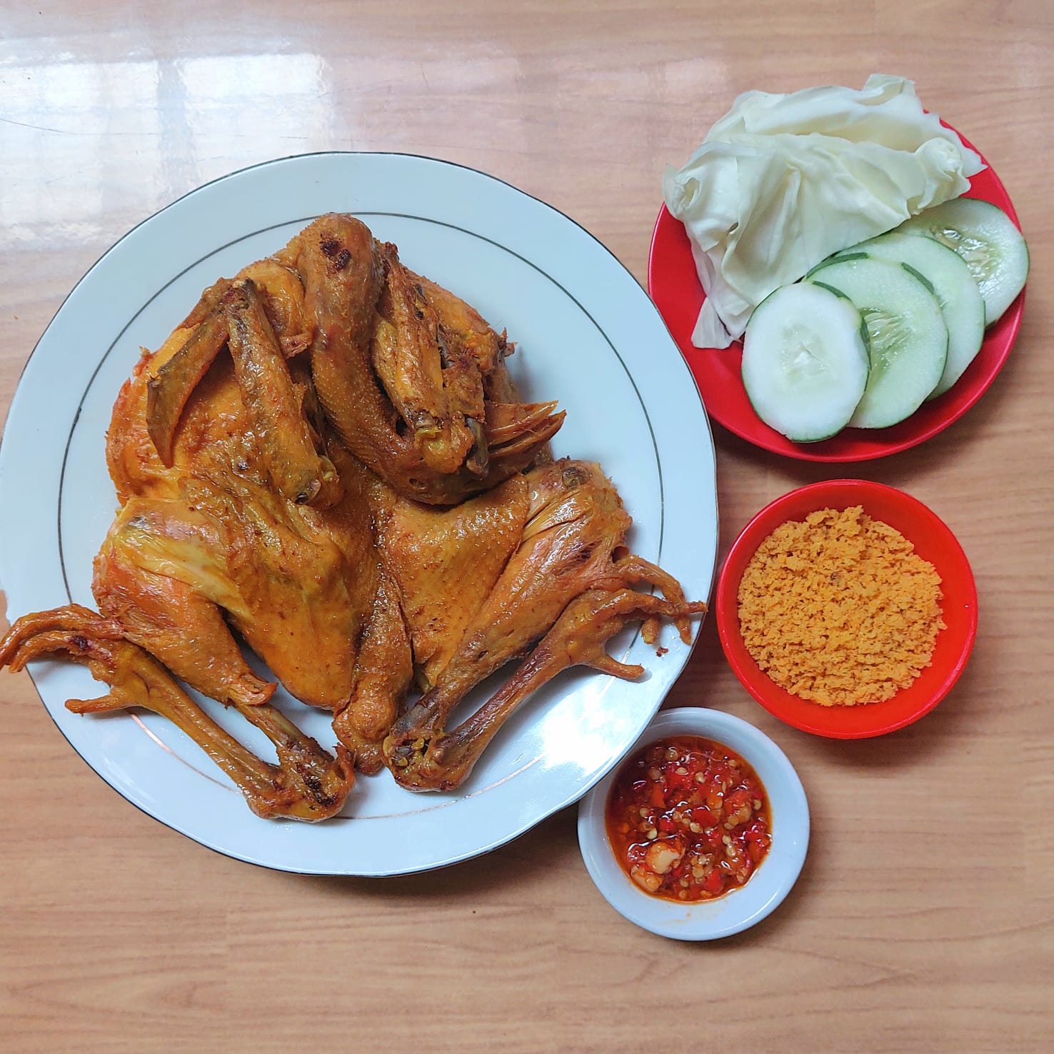 Ayam Utuh Kremes Blitar tampak berbeda