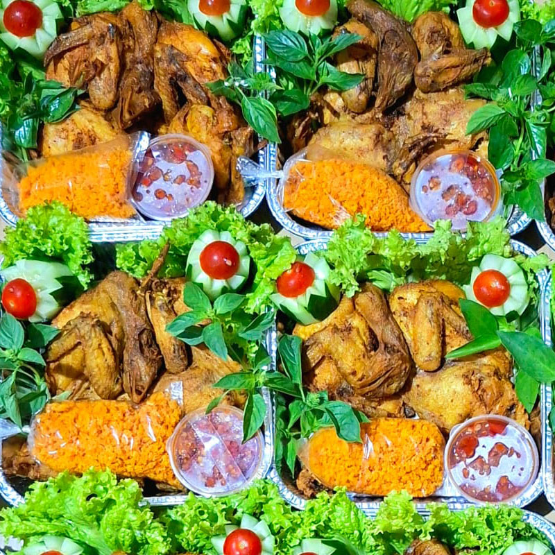 Hampers Ayam Kremes Blitar tampak lain